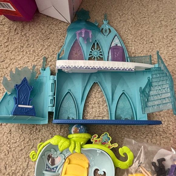 COPY - Disney Little Kingdom castle, frozen castle, Cinderella carriage plus mo… - Picture 6 of 9